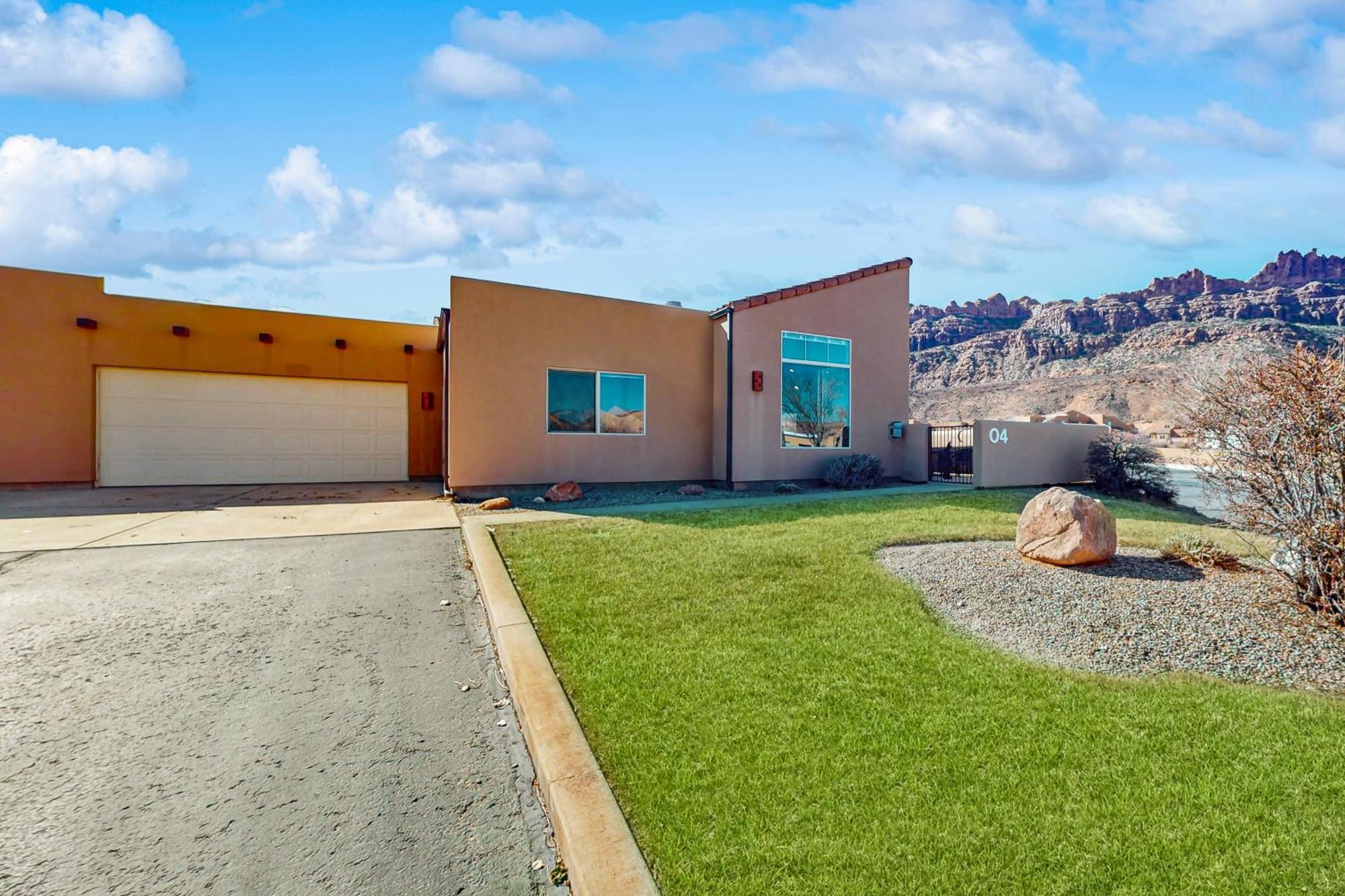 Rim Village O4 موآب المظهر الخارجي الصورة